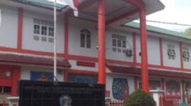 Lembaga Pemasyarakatan (Lapas) Kelas IIB Penyabungan membantah tudingan yang beredar di media sosial terkait peredaran telepon genggam ilegal dan aktivitas terorganisir di dalam lapas.