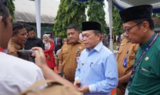 Gubernur Al Haris Apresiasi Penyerahan Murid Baru Secara Adat
