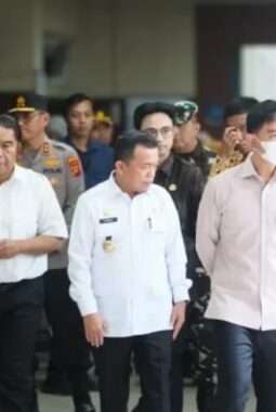 Gibran Tinjau RSUD Raden Mattaher Jambi