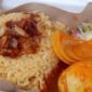 Nasi Samin merupakan kuliner khas Indragiri Hilir, Riau, yang memadukan cita rasa Melayu dan Banjar dengan rempah-rempah pilihan. Hidangan ini menjadi ikon budaya sekaligus wisata kuliner.