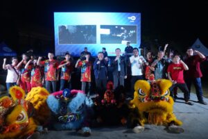 Kasrem 042/Garuda Putih membuka Festival Rakyat Nobar Piala Dunia 2026 di Jambi. Ribuan warga hadir, sementara UMKM lokal merasakan dampak positif dari kegiatan tersebut.