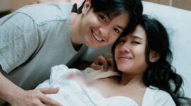 Shenina Cinnamon dan Angga Yunanda mengumumkan kelahiran anak pertama mereka, Segara Nadi Aksatama, yang lahir pada 20 Juli 2026.