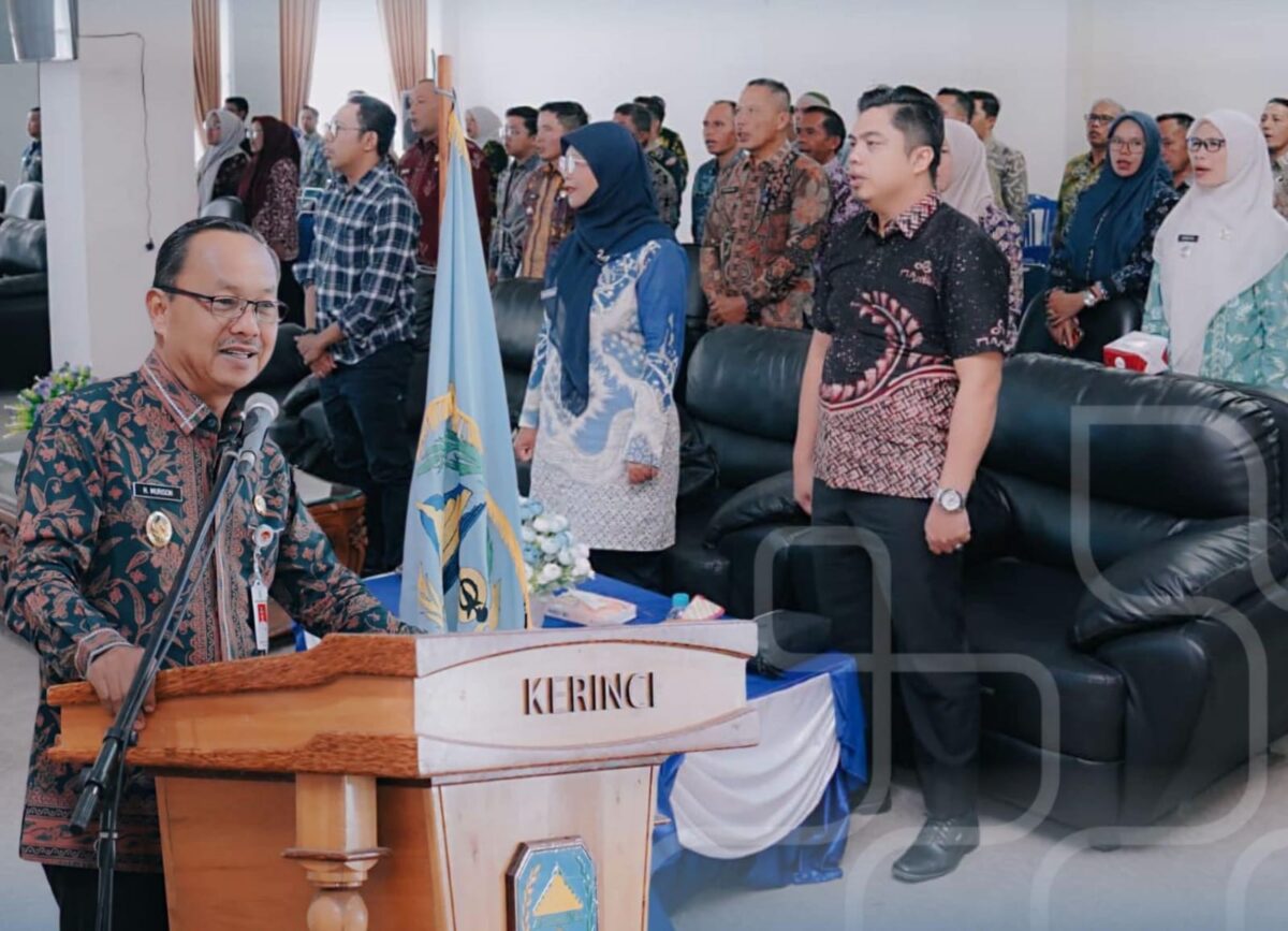 Wabup Kerinci Murison membuka Workshop Kajian Risiko Bencana 2026 sebagai langkah memperkuat mitigasi bencana dan mendukung pembangunan yang aman serta berkelanjutan.