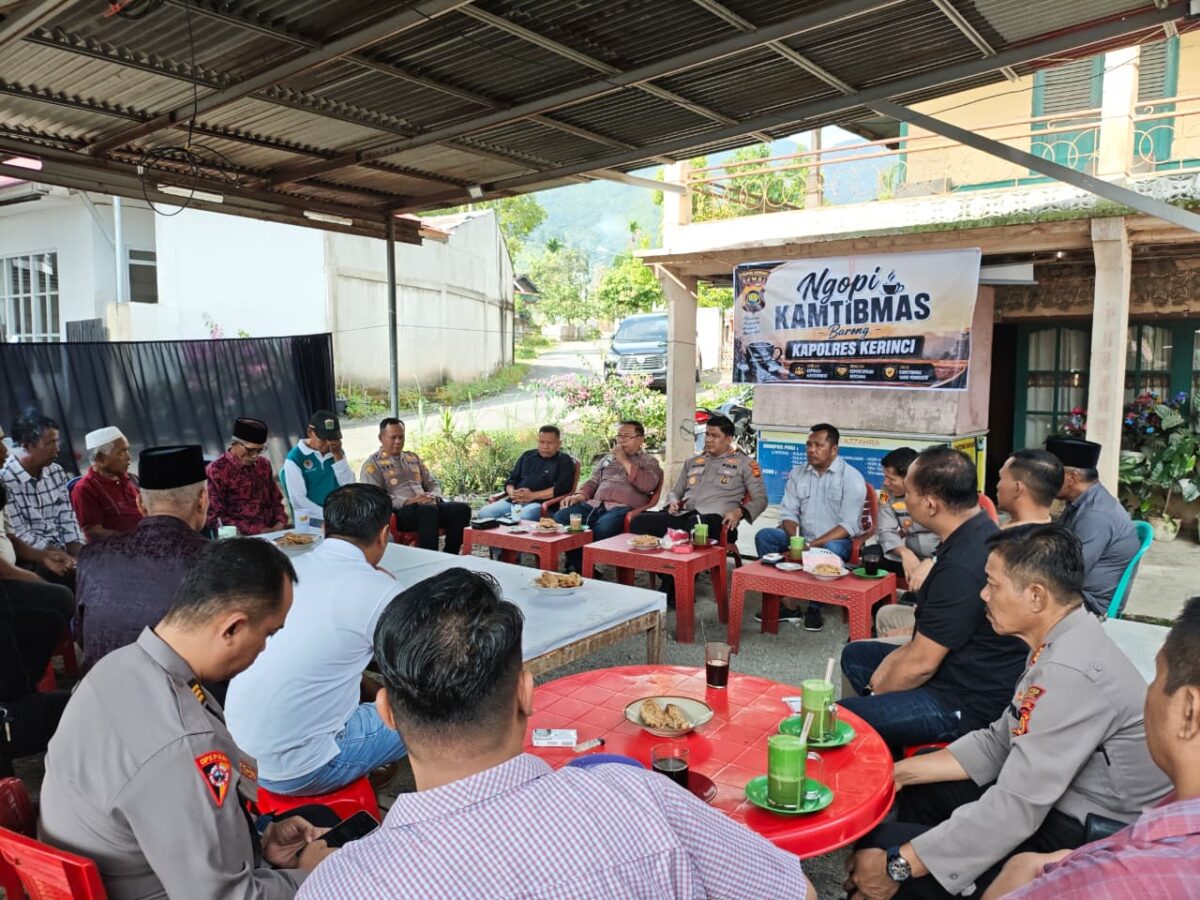 Program Ngopi Kamtibmas menjadi wadah bagi Polres Kerinci untuk mempererat hubungan dengan masyarakat, menyerap aspirasi, dan memperkuat keamanan melalui dialog yang humanis.