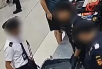 Bareskrim Polri mengungkap kopilot Malaysia Airlines diduga tiga kali menyelundupkan narkoba ke Indonesia. Terakhir, petugas menggagalkan penyelundupan lebih dari 70 ribu butir ekstasi di Bandara Soekarno-Hatta.