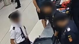 Bareskrim Polri mengungkap kopilot Malaysia Airlines diduga tiga kali menyelundupkan narkoba ke Indonesia. Terakhir, petugas menggagalkan penyelundupan lebih dari 70 ribu butir ekstasi di Bandara Soekarno-Hatta.