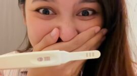 Indah Permatasari hamil anak kedua. Arie Kriting bersyukur atas kabar bahagia ini, sementara Naka antusias menyambut calon adiknya.