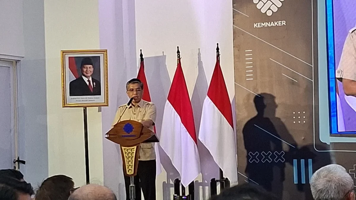 Menteri Ketenagakerjaan, Yassierli saat pidato dalam kegiatan Orientasi Peserta Pelatihan Vokasi Nasional 2026 Batch V di BBVP Kota Bekasi, Jumat, 16 Oktober 2026 (Foto: RRI/Leny Kurniawati)