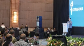 Menteri Pemuda dan Olahraga Erick Thohir menyampaikan gagasannya kepada seluruh jajaran Dinas Pemuda dan Olahraga dalam Forum Nasional: Transformasi Kebijakan Kepemudaan dan Keolahragaan di Jakarta, Kamis 15 Oktober 2026 (Foto: Dok. Kemenpora)