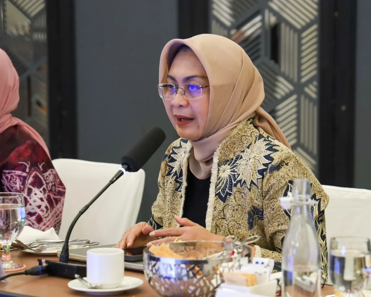 Deputi Kesetaraan Gender KemenPPPA, Amurwani Dwi Lestariningsih saat memberikan sambutan dalam agenda internal Kementerian PPPA di Jakarta Pusat (Foto: Dokumentasi/Humas Kementerian PPPA)