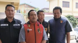 Satreskrim Polres Kerinci menangkap dua tersangka kasus pencurian mobil lintas provinsi dan menemukan kendaraan korban di Sumatera Selatan.